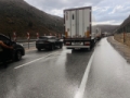 Refahiye’de kayan TIR ulaşımı aksattı: Trafik 1,5 saat sonra normale döndü Fotoğrafı